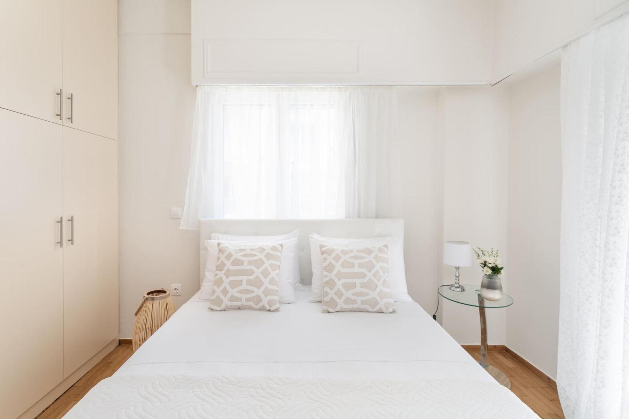 Explore History From A Chic Central Apartment Athen Exterior foto