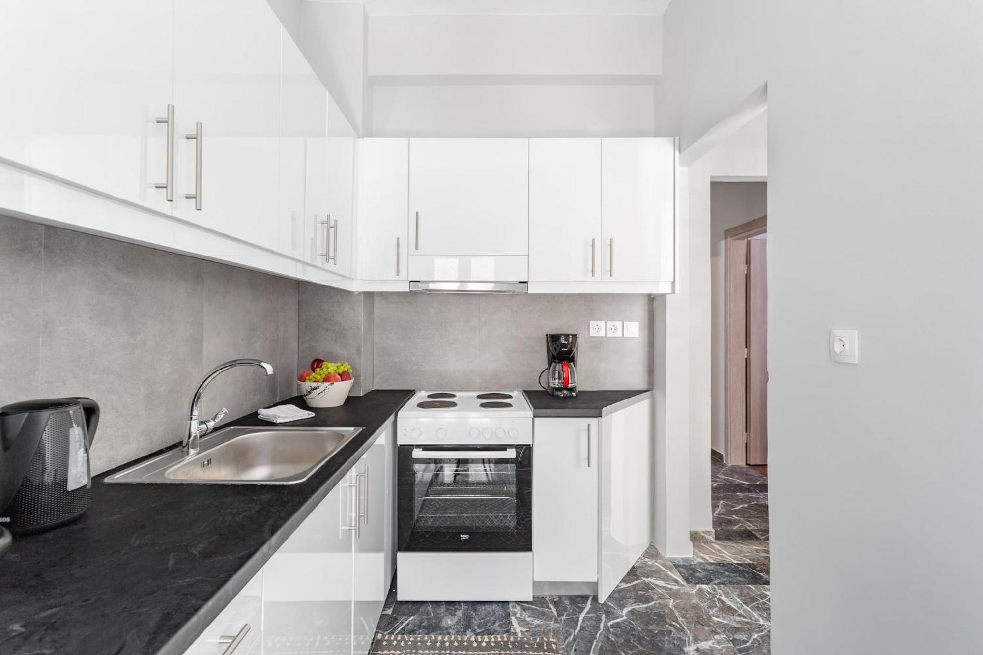 Explore History From A Chic Central Apartment Athen Exterior foto